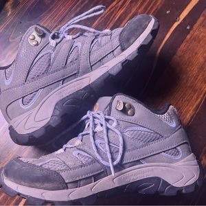 Merrell Moab 2 Mid Waterproof Hiking Boots - Kids'
3.5